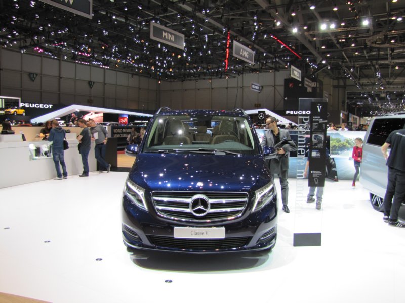 mercedesbenzv220cdi5.jpg