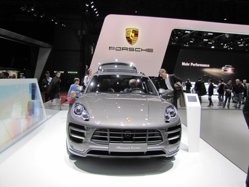 porschemacanturbo4.jpg