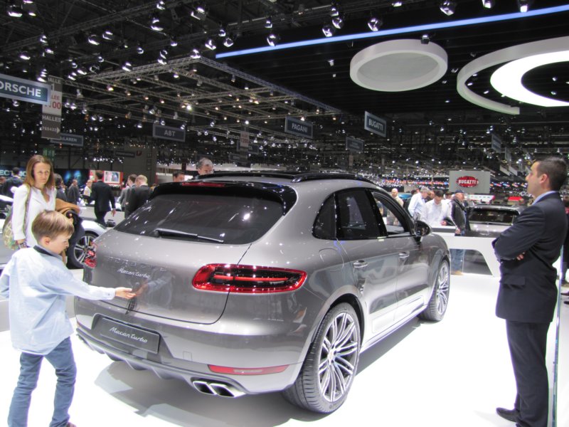 porschemacanturbo5.jpg