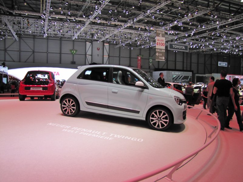 renaulttwingo32.jpg