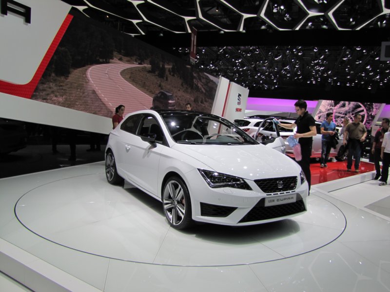 seatleoncupra4.jpg