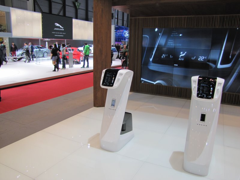 volvoapplecarplay3.jpg
