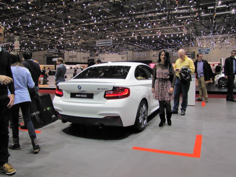 bmwm235i5.jpg