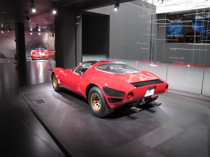 alfaromeo33stradaleprototipo19672.jpg