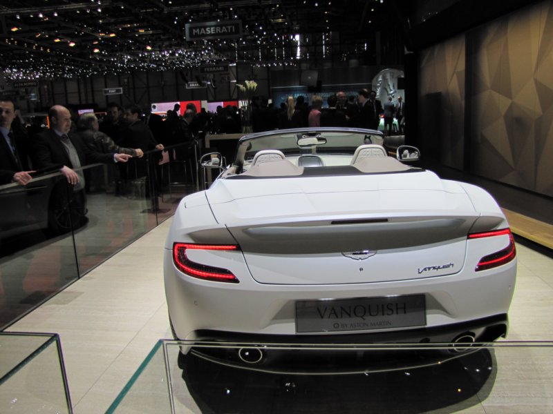 astonmartinvanquishvolante4.jpg