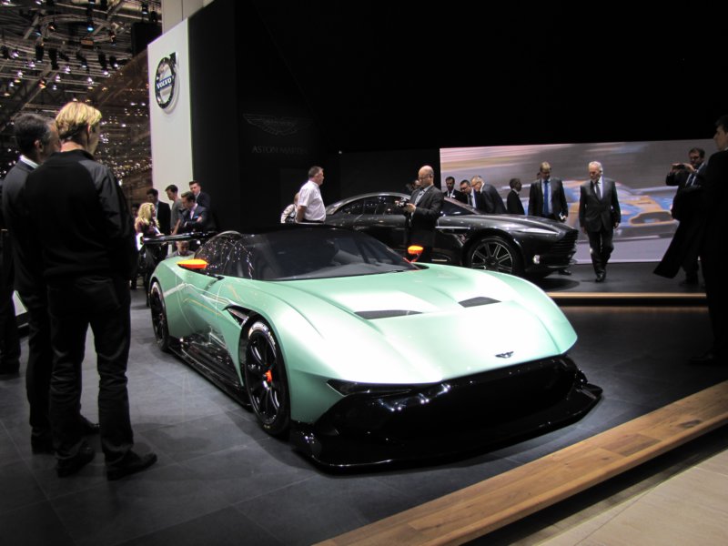 astonmartinvulcan7.jpg