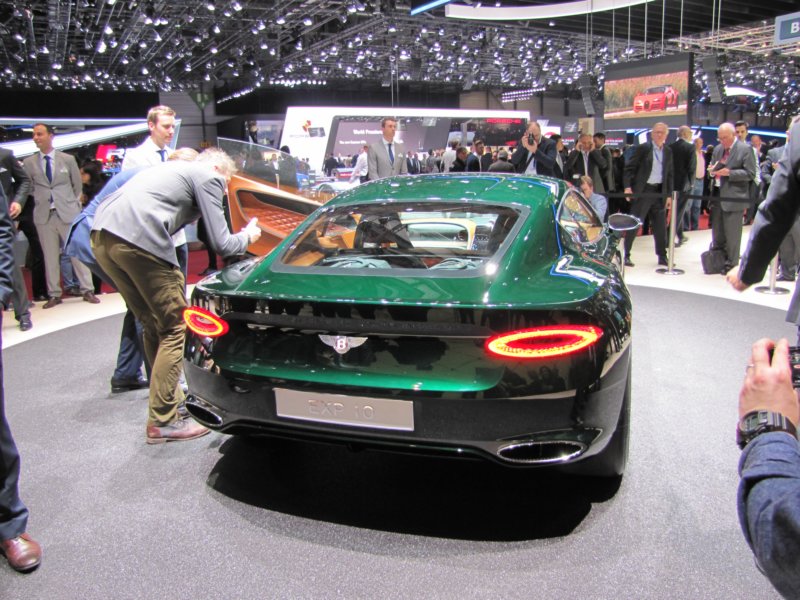 bentleyexp10speed63.jpg