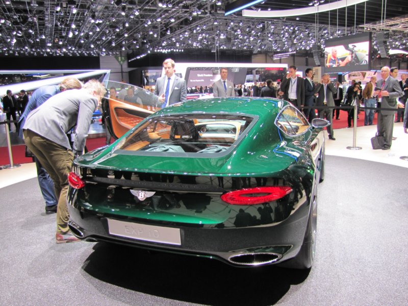 bentleyexp10speed69.jpg