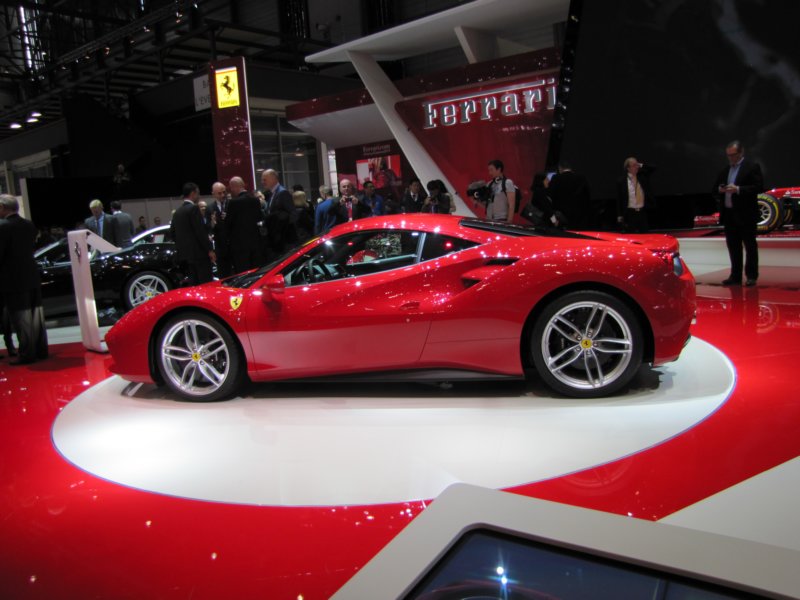 ferrari488gtb116.jpg