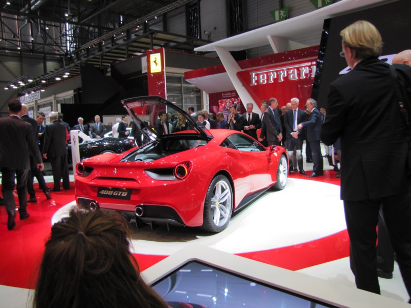 ferrari488gtb30.jpg