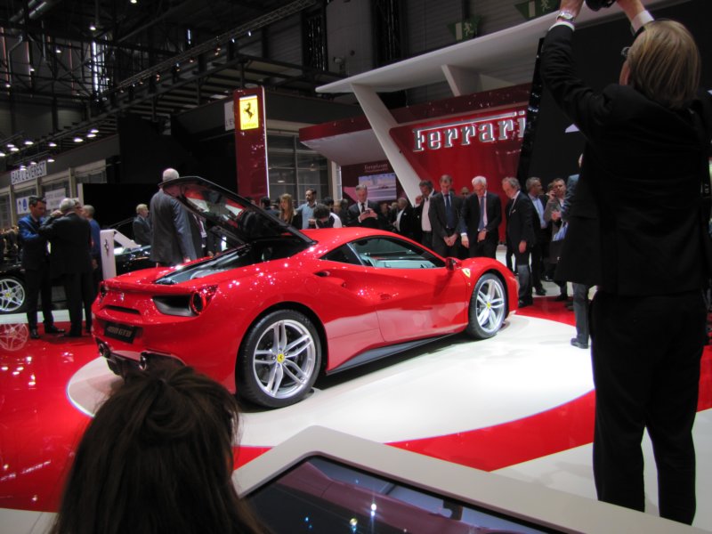 ferrari488gtb34.jpg