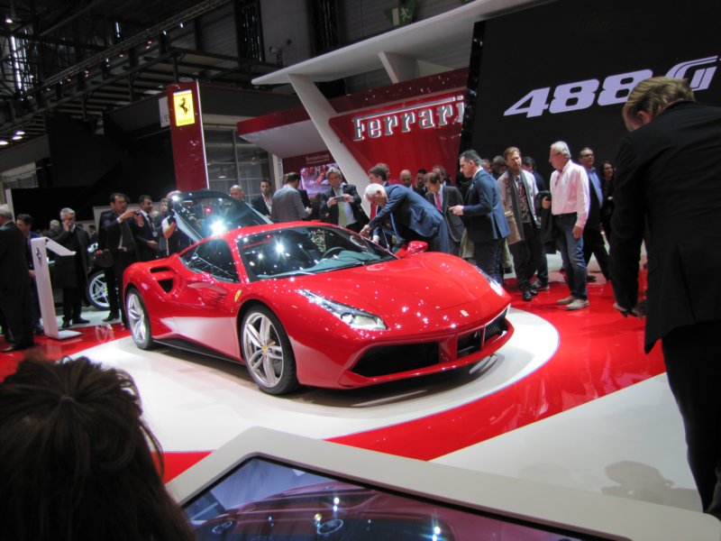 ferrari488gtb93.jpg