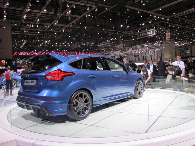 fordfocusrs12.jpg