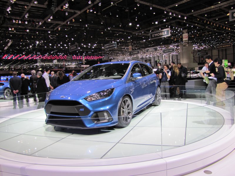 fordfocusrs19.jpg