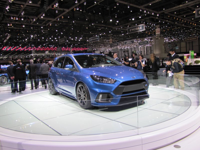fordfocusrs24.jpg