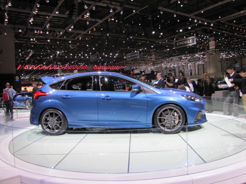fordfocusrs34.jpg
