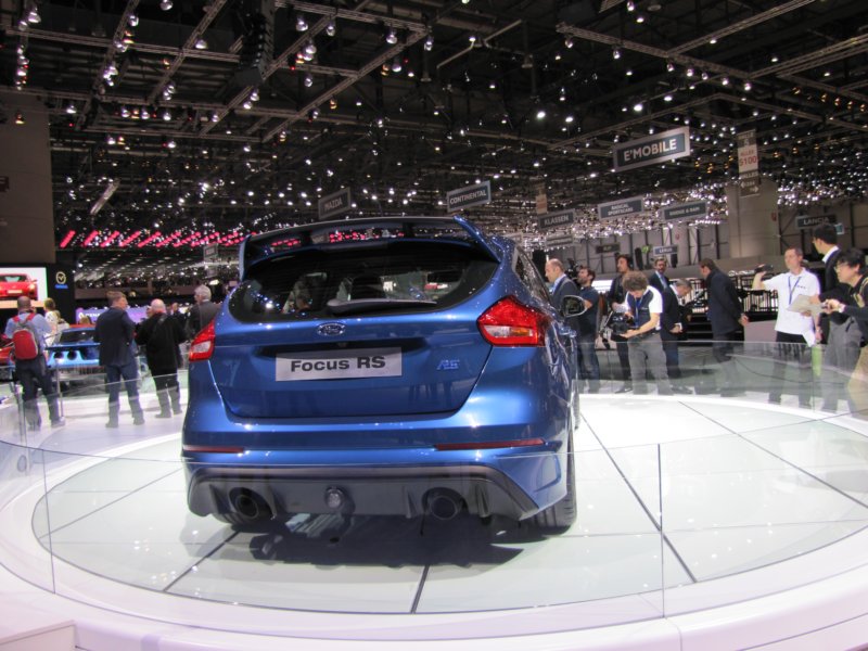 fordfocusrs42.jpg