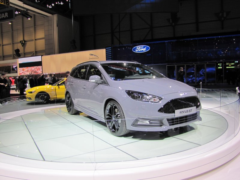 fordfocusst4.jpg