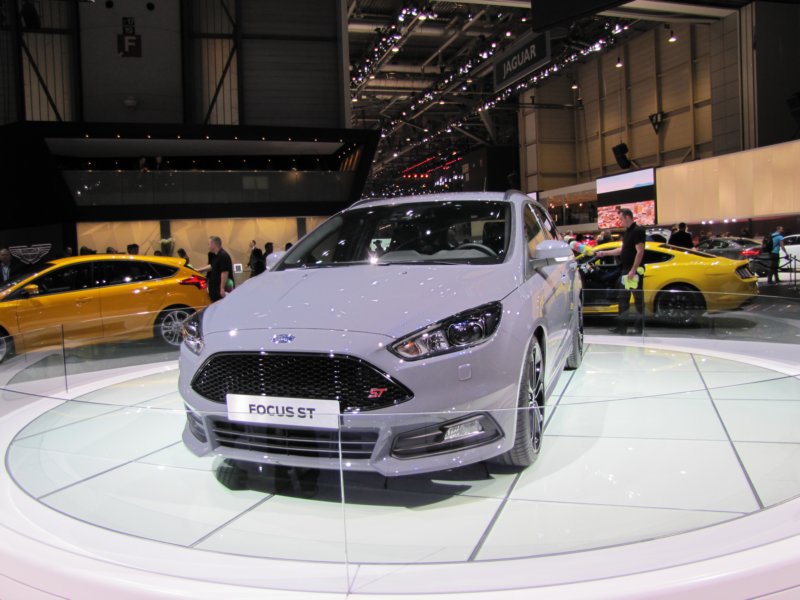 fordfocusst9.jpg