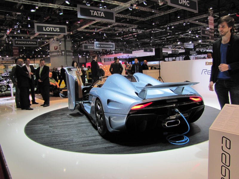 koenigseggregera18.jpg