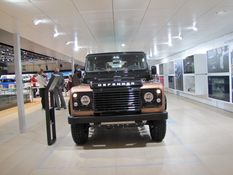 landroverdefenderautobiography.jpg