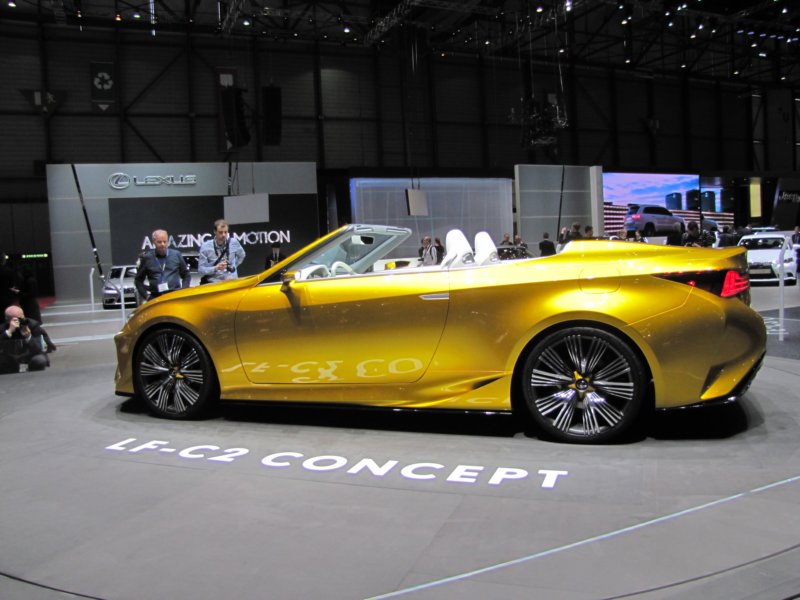 lexuslfc22.jpg