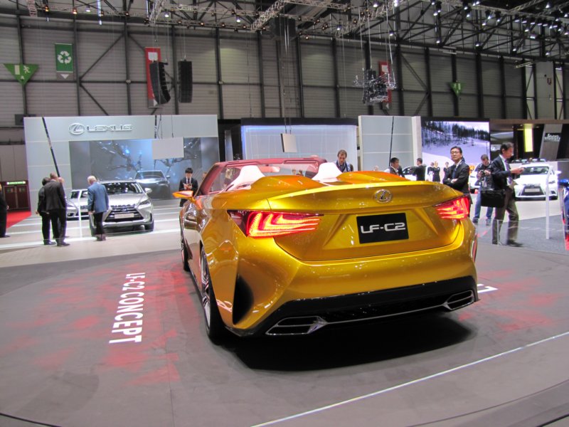 lexuslfc231.jpg