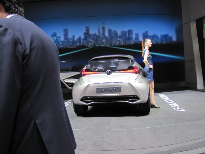 lexuslfsa6.jpg