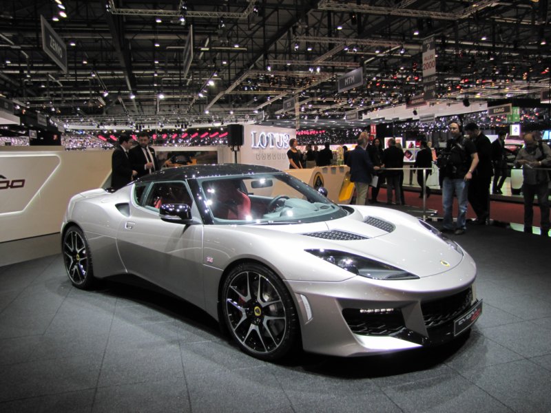 lotusevora4002.jpg