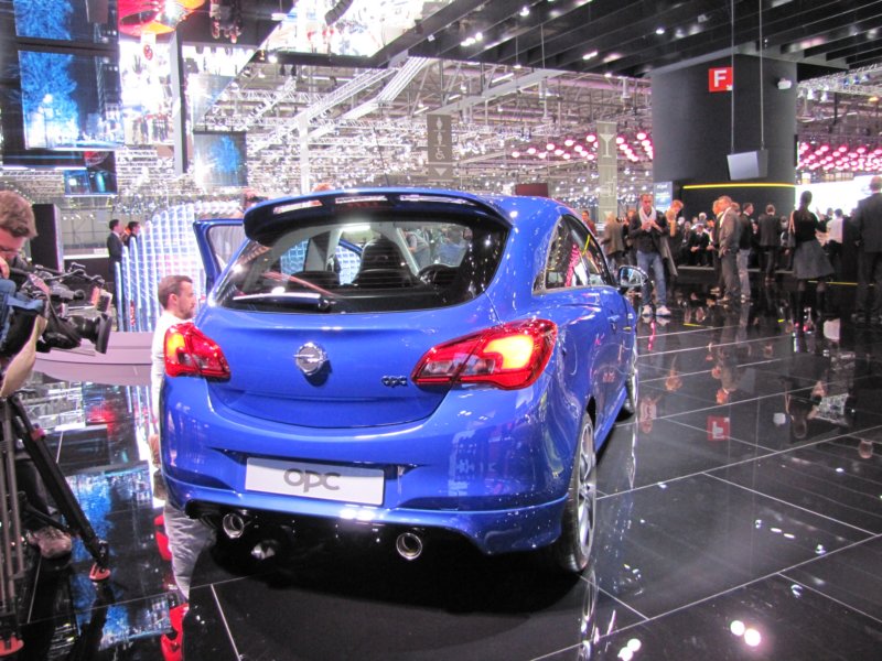 opelcorsaopc11.jpg
