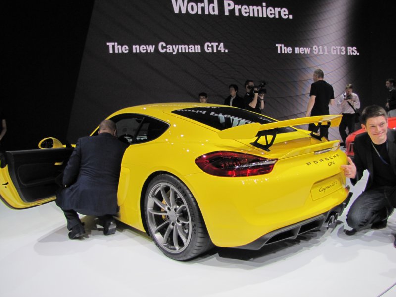 porschecaymangt42.jpg