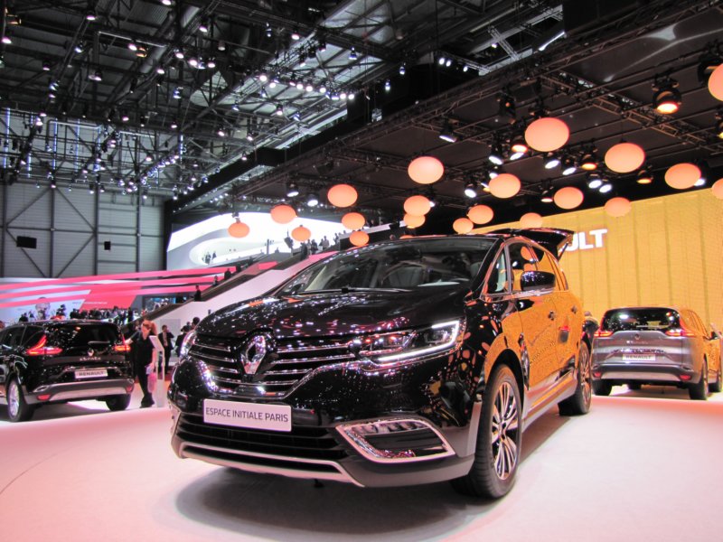 renaultespaceinitialeparis.jpg