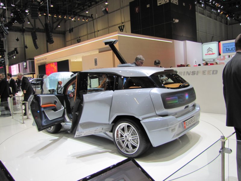 rinspeedbudii16.jpg