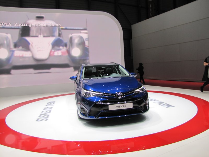 toyotaavensis12.jpg