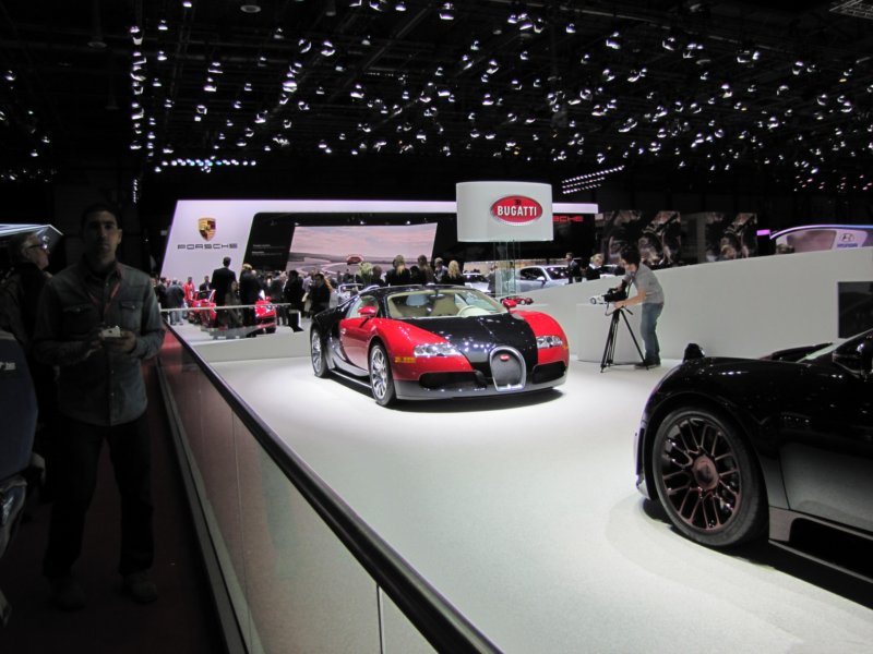 bugattiveyron164.jpg