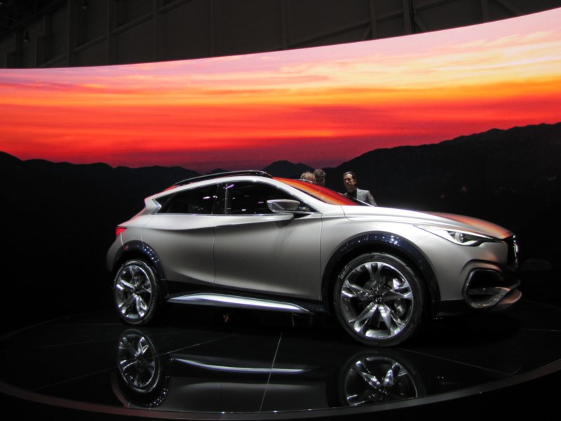 infinitiqx3037.jpg