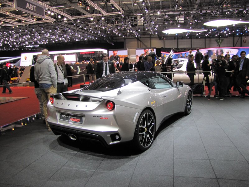 lotusevora4003.jpg
