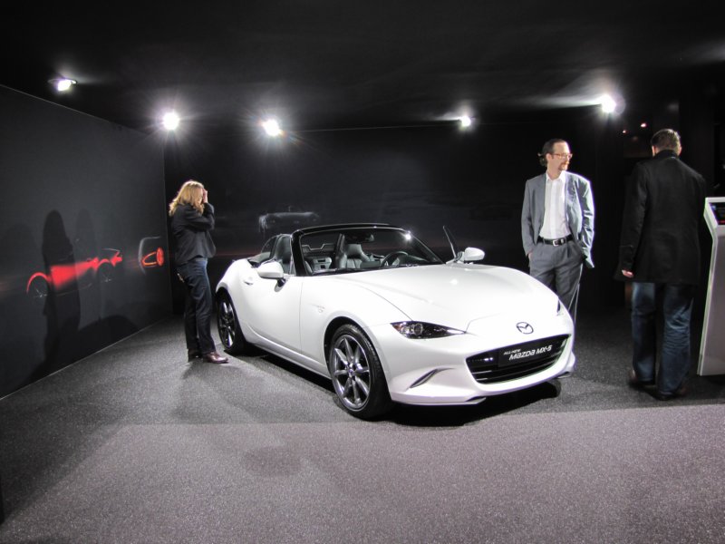 mazdamx5.jpg