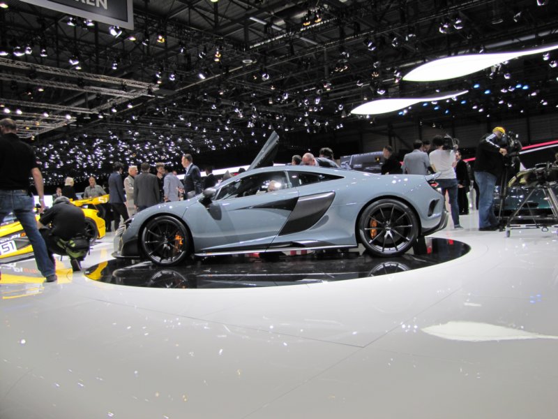 mclaren675lt38.jpg