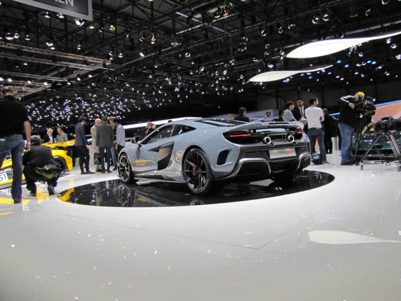mclaren675lt86.jpg