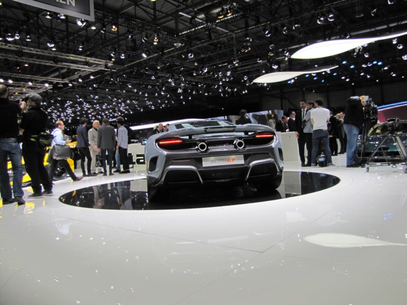 mclaren675lt87.jpg