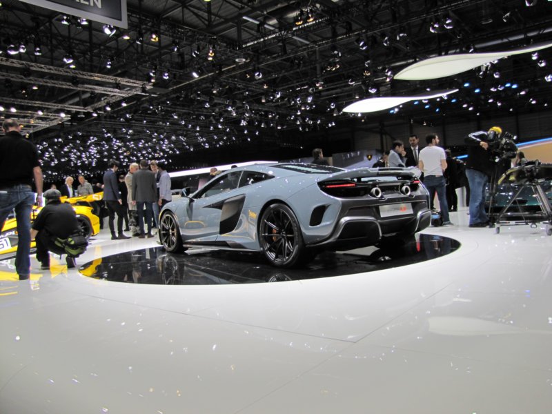 mclaren675lt91.jpg