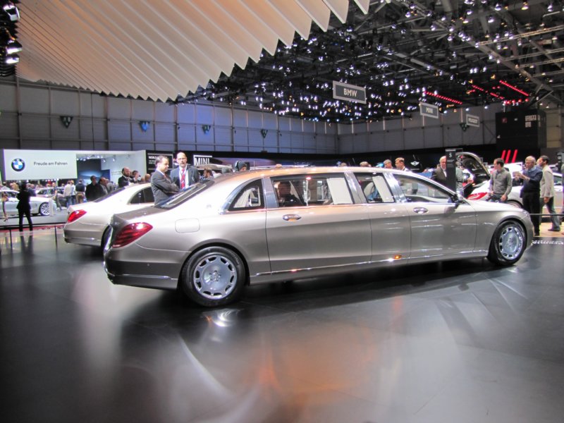mercedesmaybachs600pullman.jpg
