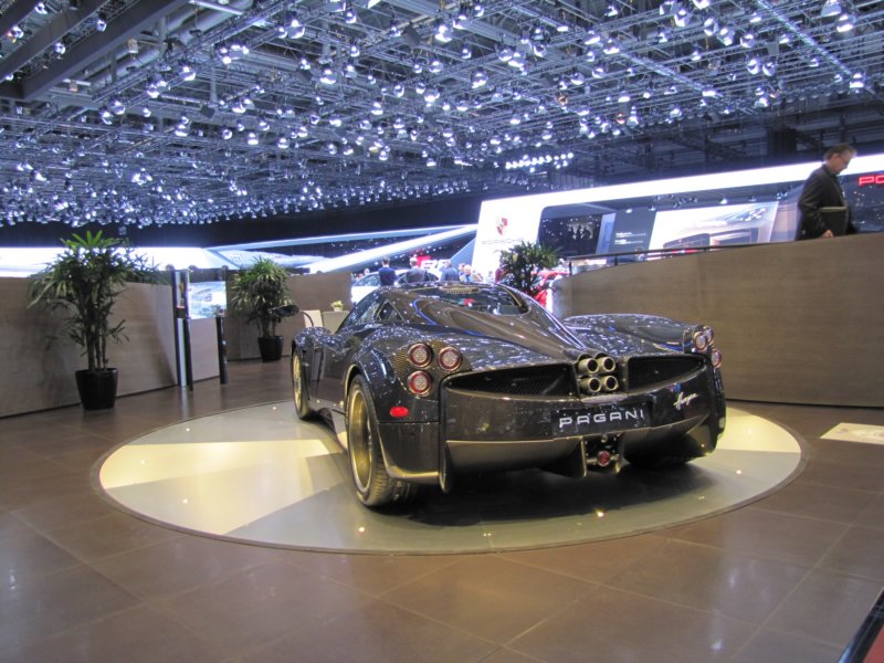 paganihuayra11.jpg