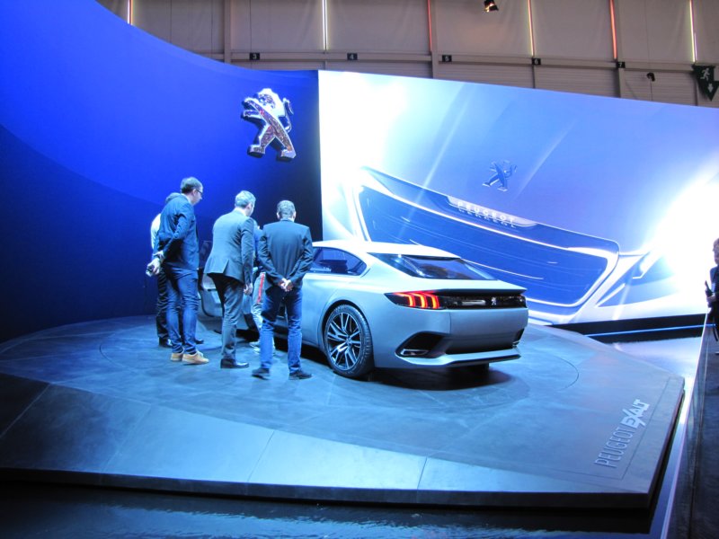 peugeotexalt42.jpg