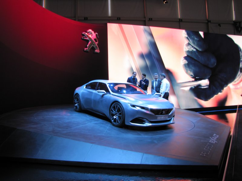 peugeotexalt60.jpg