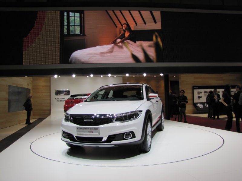 qoros3citysuv47.jpg