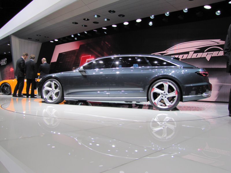 audiprologueavant105.jpg