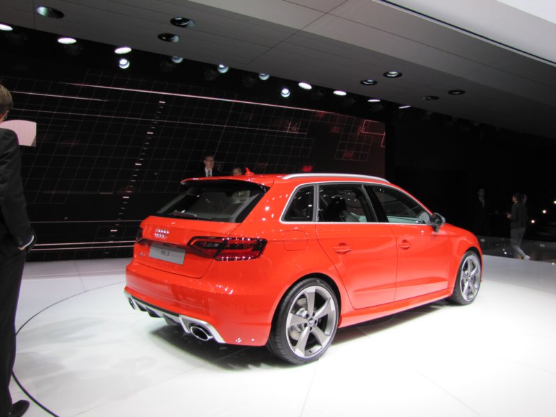 audirs3sportback25tfsiquattrostronic13.jpg
