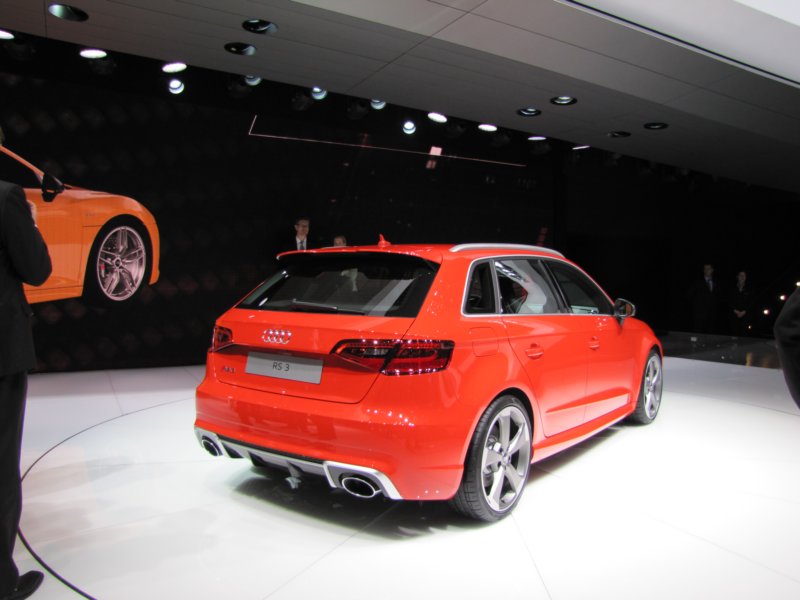 audirs3sportback25tfsiquattrostronic3.jpg